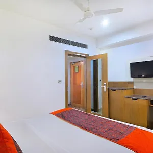 Hari Piorko Grand - 2 Min From New Railway Station Дели